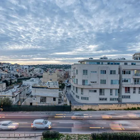 Stylish & Cosy 1br With Balcony In St Julians By 360 Estates Daire Saint Julian's
