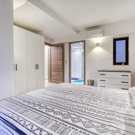 Daire Stylish & Cosy 1br With Balcony In St Julians By 360 Estates